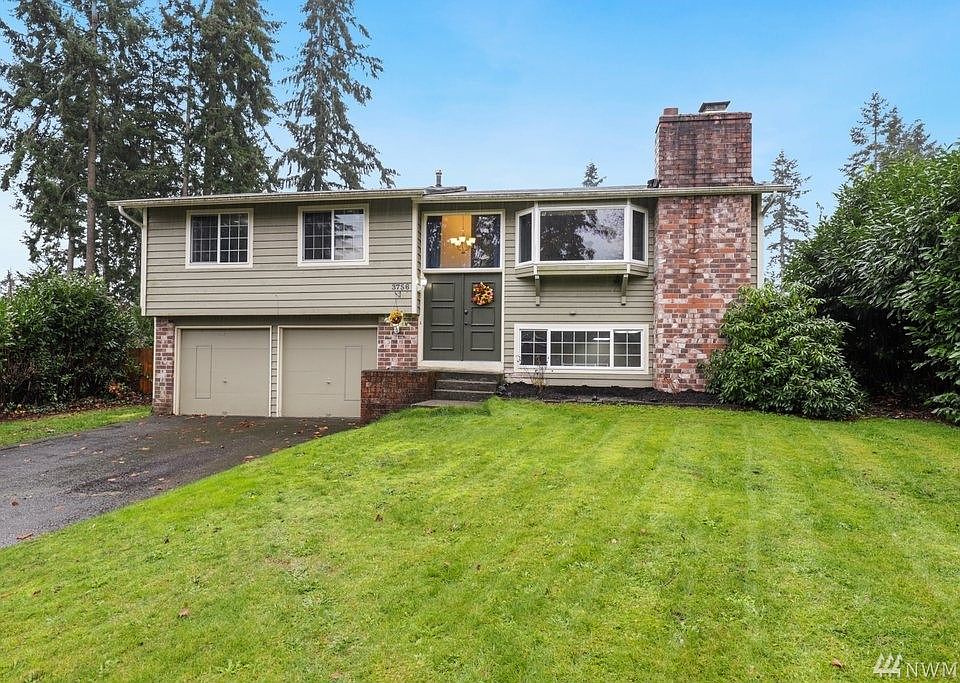 1st image of 3756 SE Ardenwald Pl
