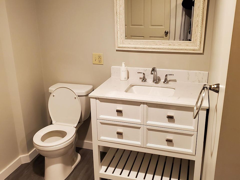 2nd image of 131 Court St #2B