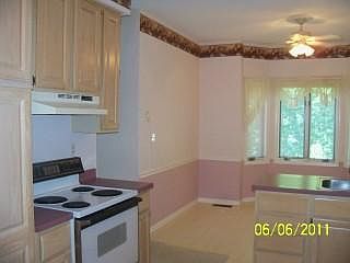 5th image of 3104 Woodland Dr