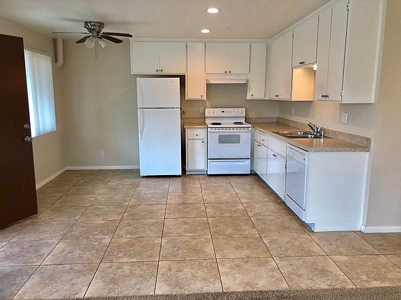 2nd image of 9906 Buena Vista Dr