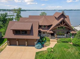 22598 Hayward Ave N, Forest Lake, MN 55025