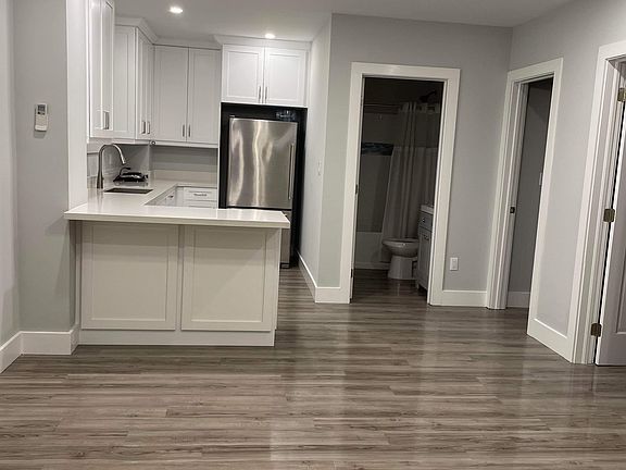 5th image of 13 Ed Swift Rd Unit B