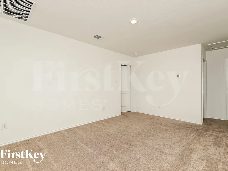 2439 Lake Hls — Photo 15