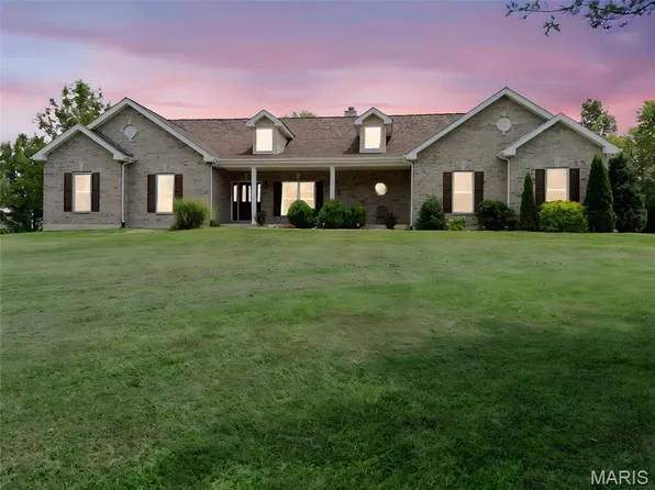 220 Cuivre Point Ln, Moscow Mills, MO 63362