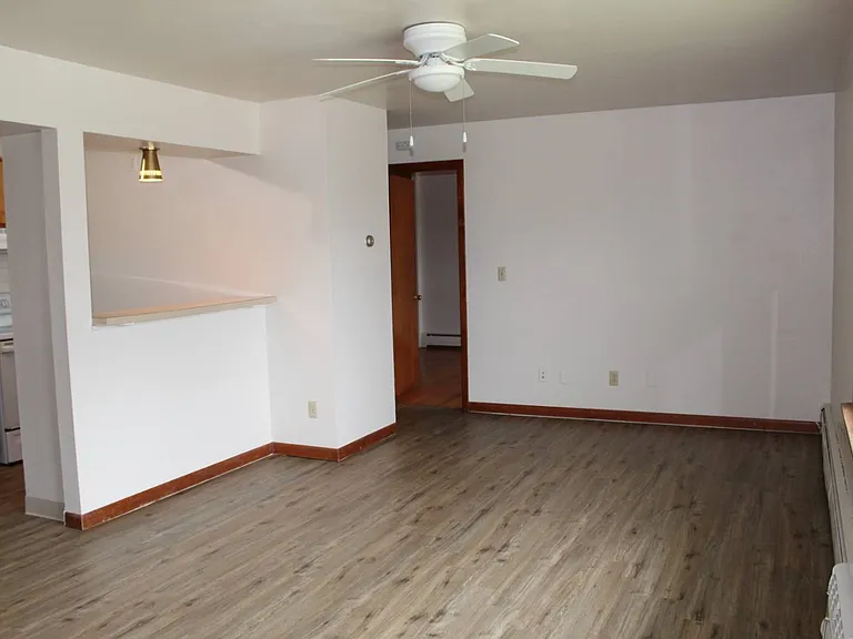 1321 Maple Dr #204 — Photo 5
