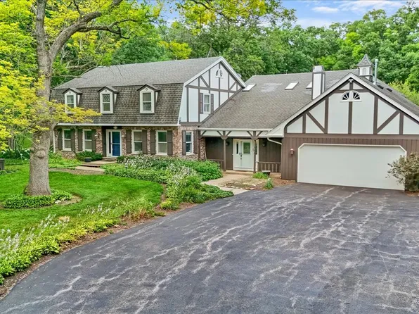 13118 State Route 176, Woodstock, IL 60098