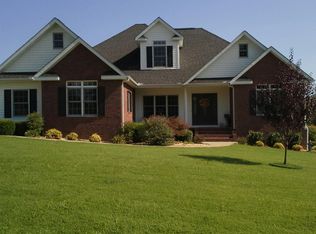 49 Woodfield Ln, Calvert City, KY 42029