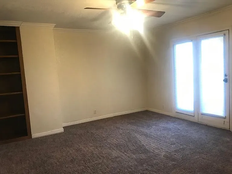 11906 Shady Trail Ln — Photo 18