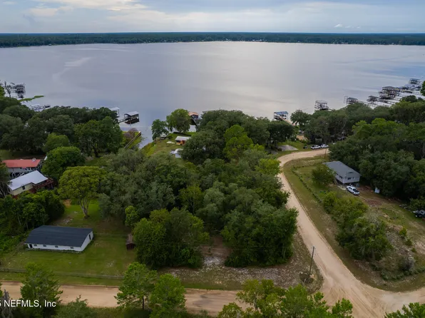 107 LUCKY Drive, Florahome, FL 32140