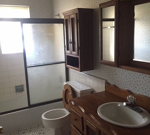 2nd image of 21410 Beaconsfield St #6