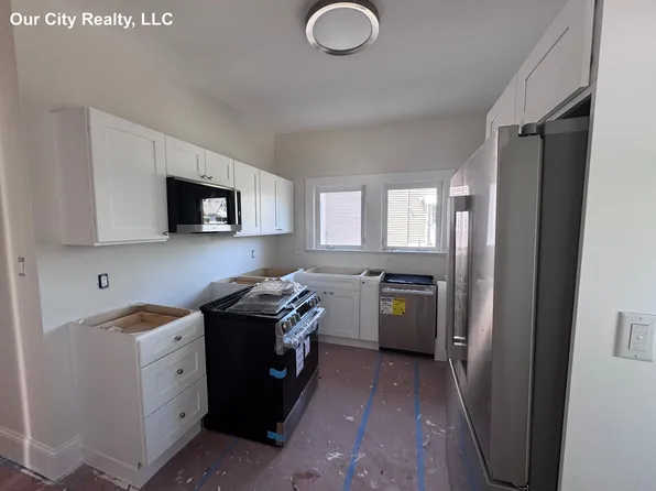 (undisclosed Address), Somerville, MA 02145
