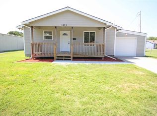 1621 W 27th St S, Wichita, KS 67217