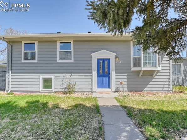 200 Circle Dr E, Canon City, CO 81212