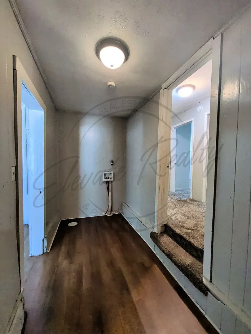 Special: 1/2 Off First Months Rent For Lovely Ranch 3 Bedroom Duplex! — Photo 1