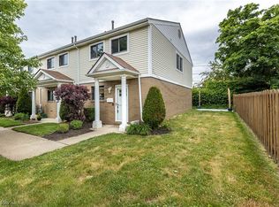 1249 W 70th St, Cleveland, OH