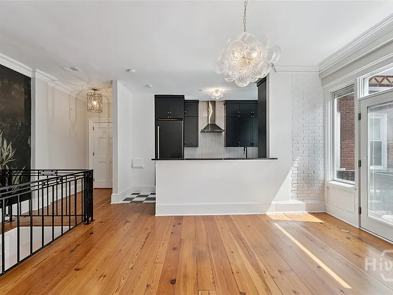24 E Liberty St #73&83 — Photo 10