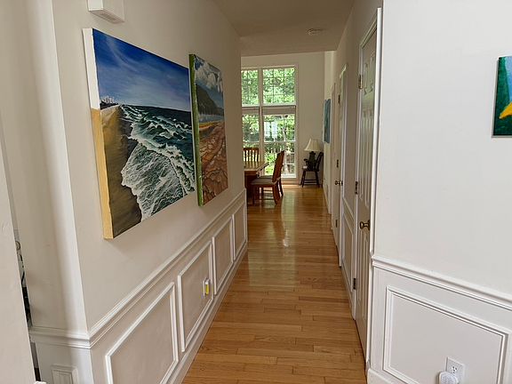 Hall way - Main level