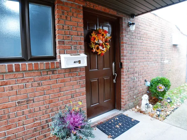 4-27 Schorr Drive image 3 of 19