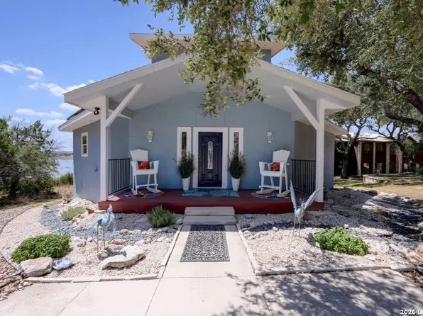 3811 POTTERS CREEK RD, Canyon Lake, TX 78133