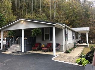 21572 State Highway 194 E, Fedscreek, KY 41524