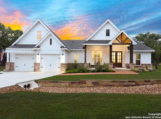 101 Sunrise Ln, Bandera, TX 78003