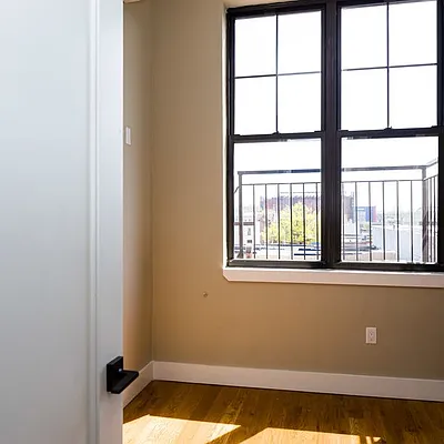 Rented by Nooklyn NYC LLC | media 11
