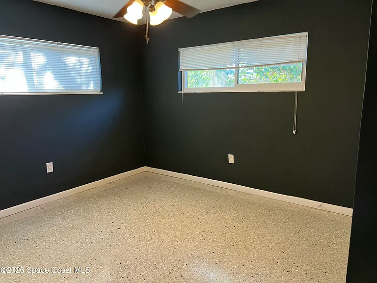 250 Debra Ct — Photo 22