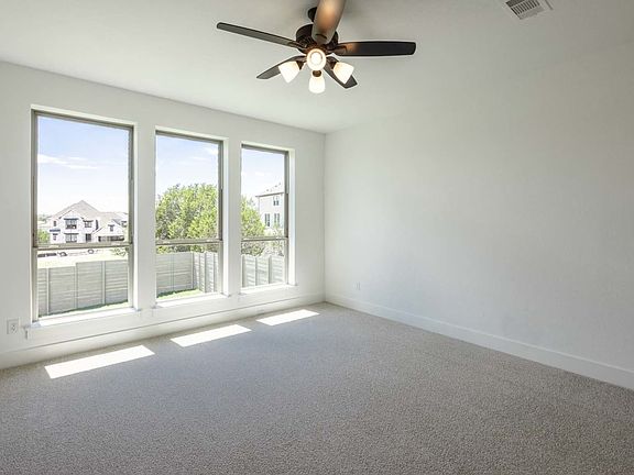 4th image of 517 Alameda Ln