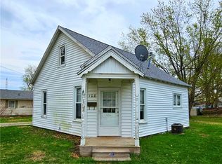 108 E 9th St, Georgetown, IL 61846