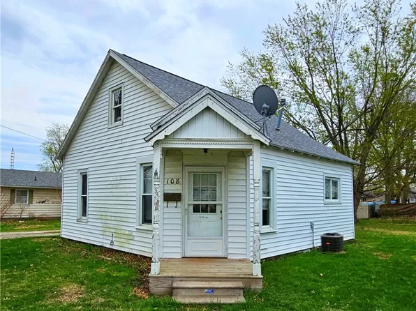 108 E 9th St, Georgetown, IL 61846