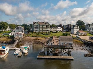 9 Badgers Is W APT 4, Kittery, ME 03904