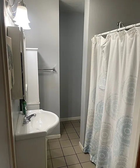1749 N Honore St #2F — Photo 11