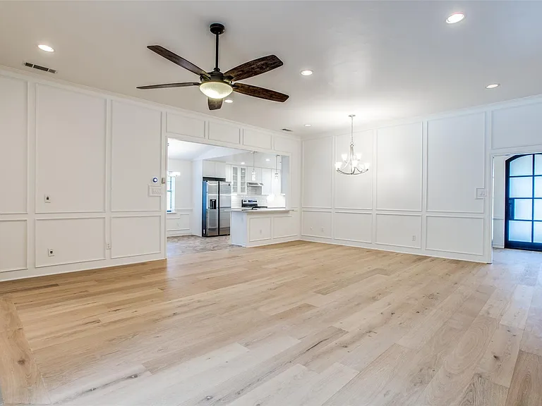 6926 Northwood Rd — Photo 4