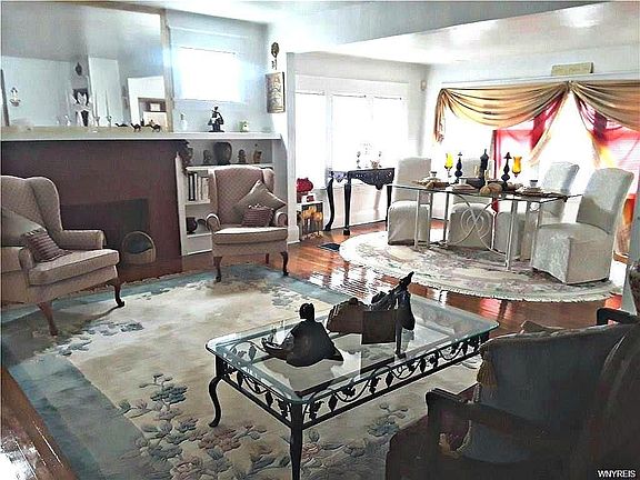 4th image of 103 Brunswick Blvd
