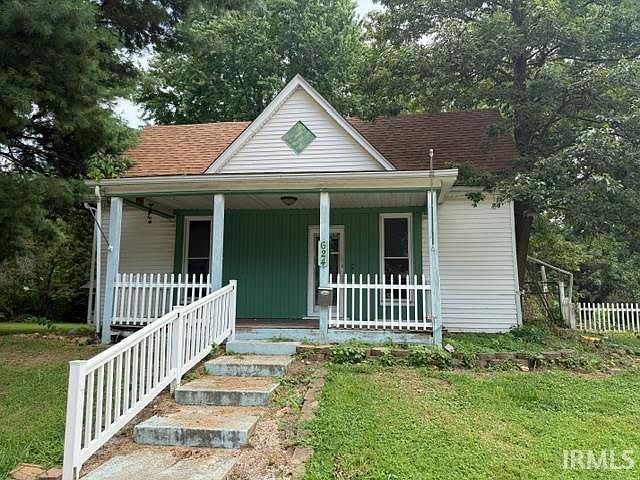 1st image of 624 S 9th St