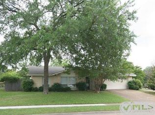 923 Redwood Dr, Richardson, TX 75080