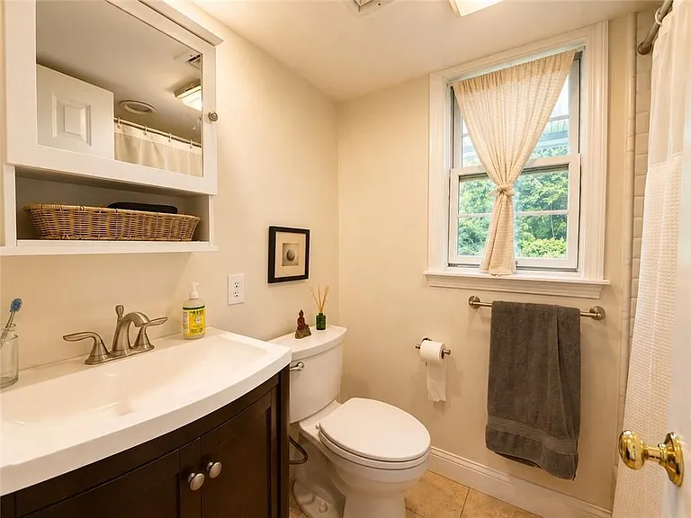 520 Corey Ln — Photo 19