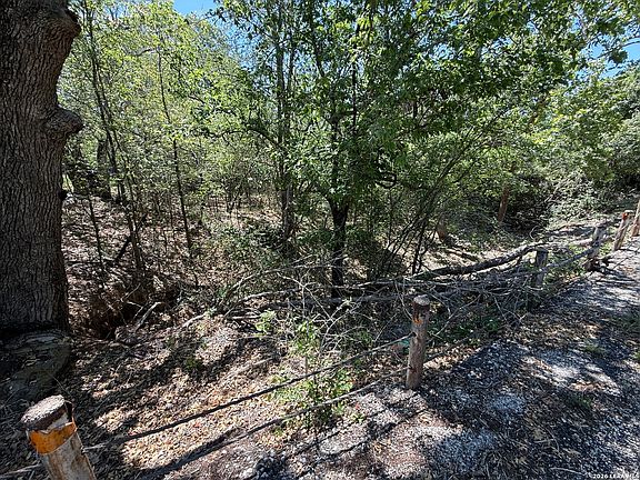5th image of 1505 Nash Creek Rd