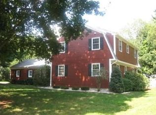 8 Bellows Rd, Wilbraham, MA 01095