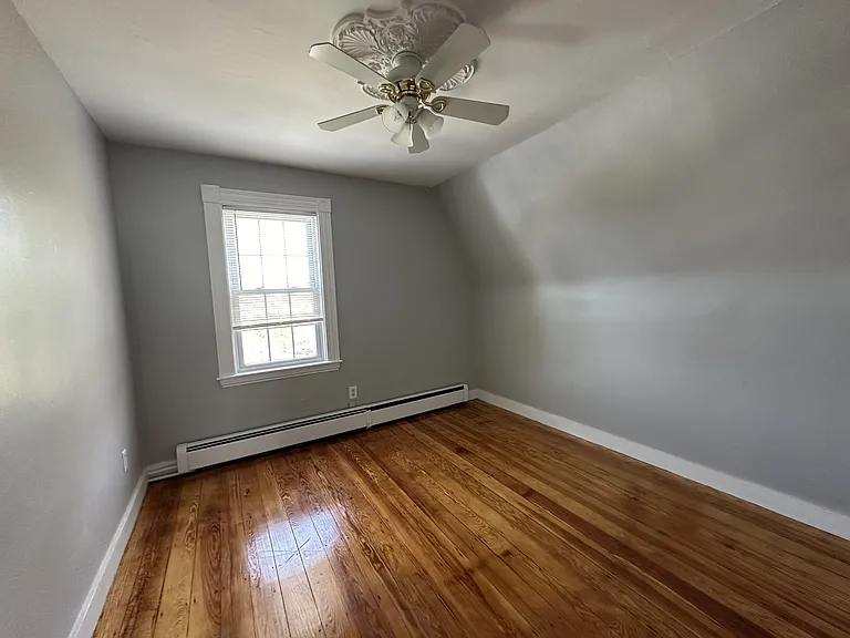 135 Nonantum St — Photo 8