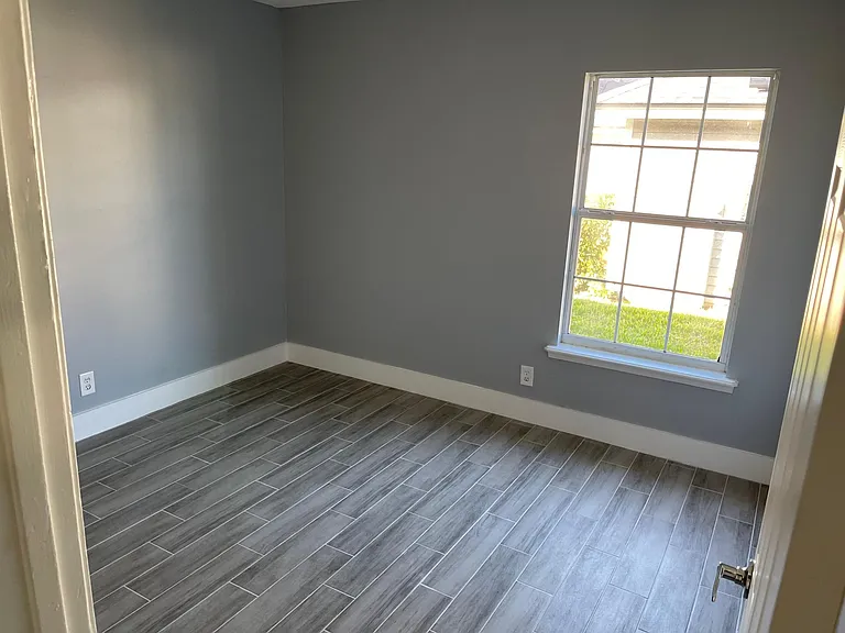 775 Hickory Lakes Dr E — Photo 15