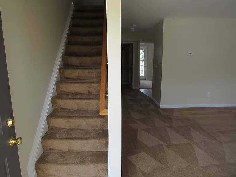 14835 Porterfield Dr — Photo 23