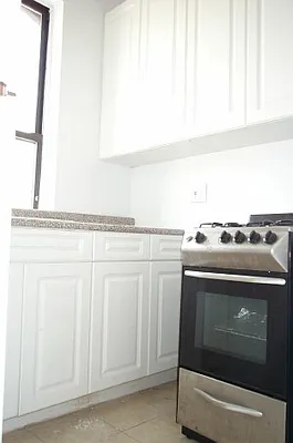 Rented by Tower Brokerage | media 4