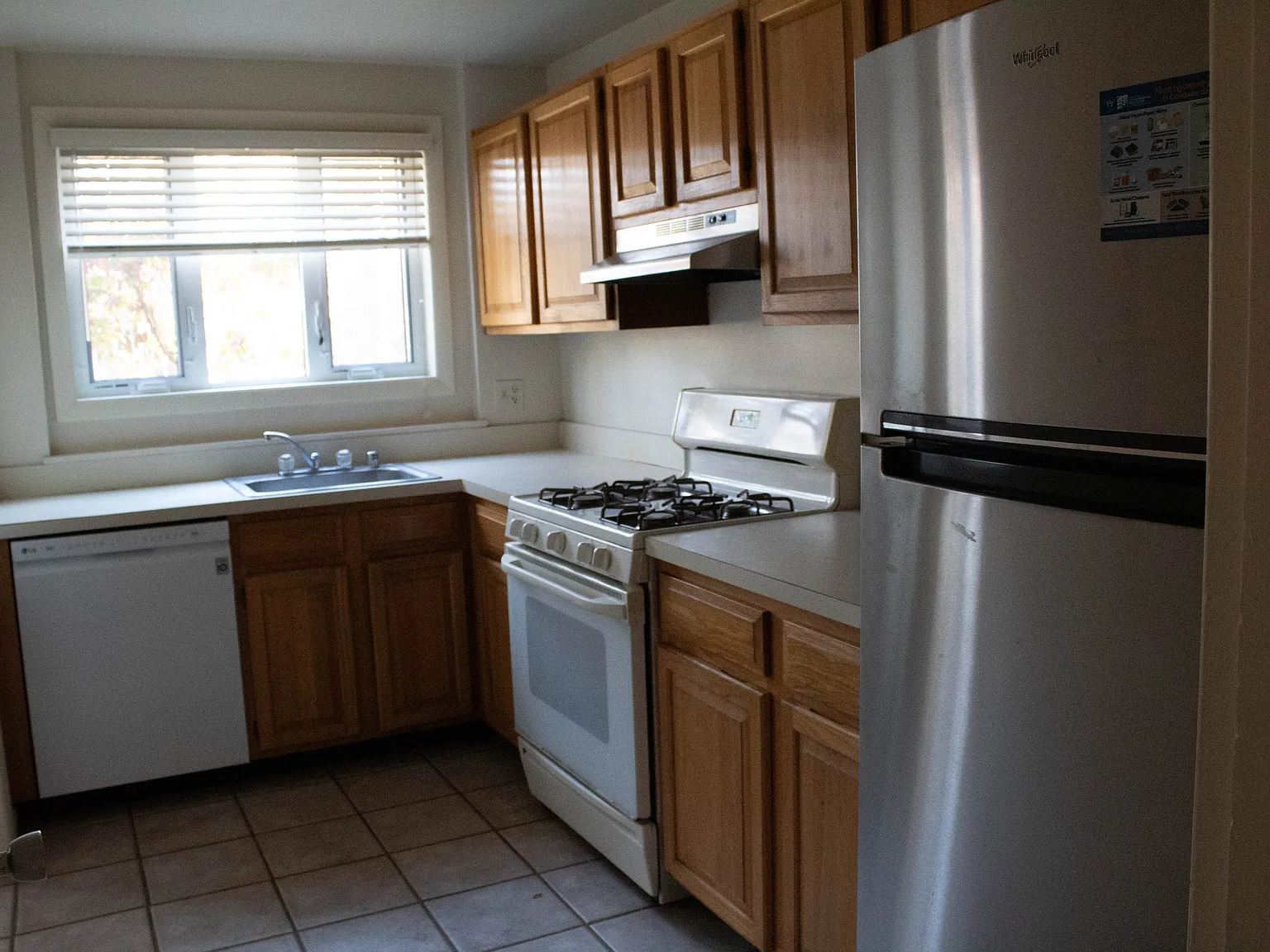 1 bed, 773 sqft, $1,950 — Photo 3