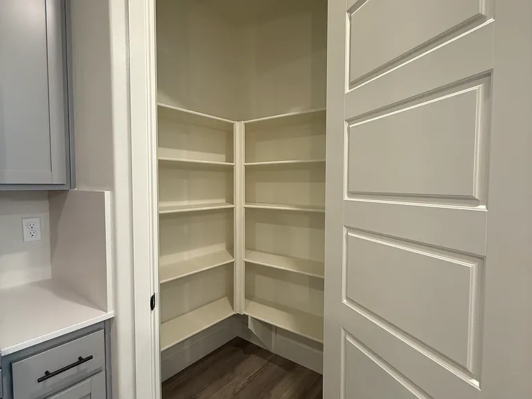 4040 W Babcock Ave — Photo 17