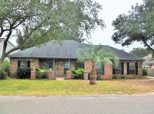 2808 Ben Hogan Ct, Shalimar, FL 32579
