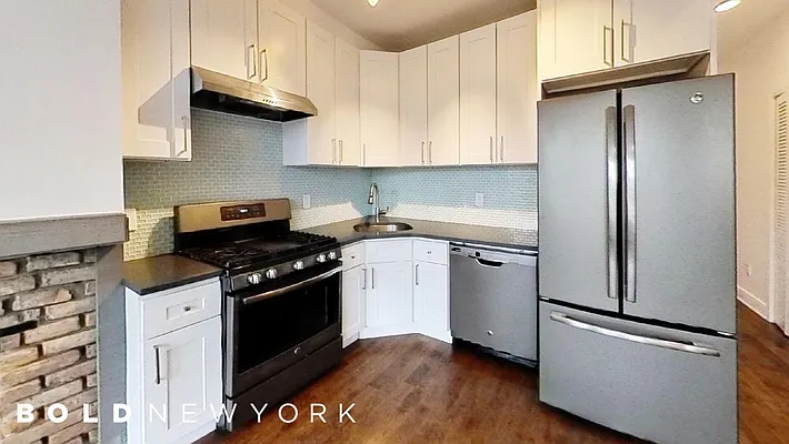 Rented by Bold New York | media 27