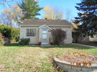 30 Sumner St, Cumberland, RI 02864