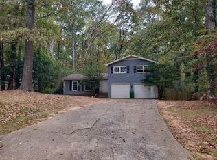 647 Bralorne Dr, Stone Mountain, GA 30087