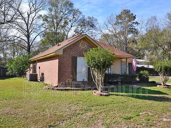 2nd image of 1521 Brookfield Dr